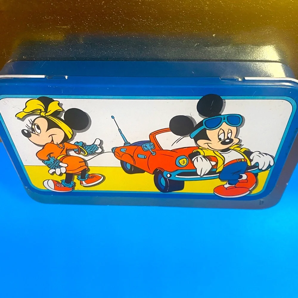 WALT DISNEY VINTAGE MICKEY & MINNIE TIN PENCIL BOX TIN BOX Co